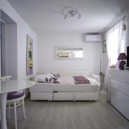 In Near Krka River And Beaches Apartmán *