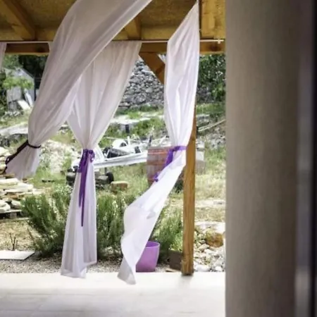 Apartmán In Near Krka River And Beaches *